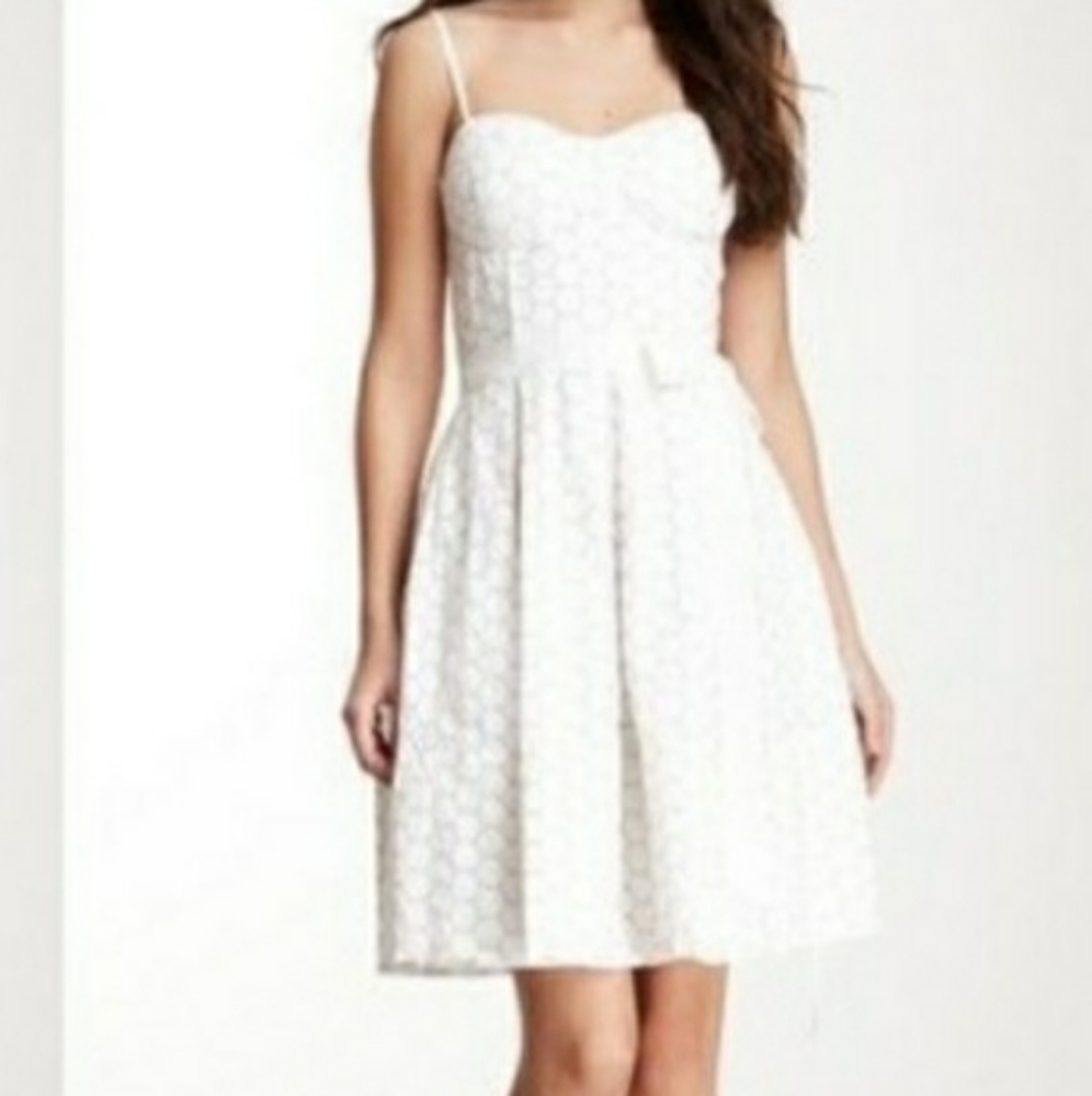 Isaac Mizrahi White and Gold Dress
